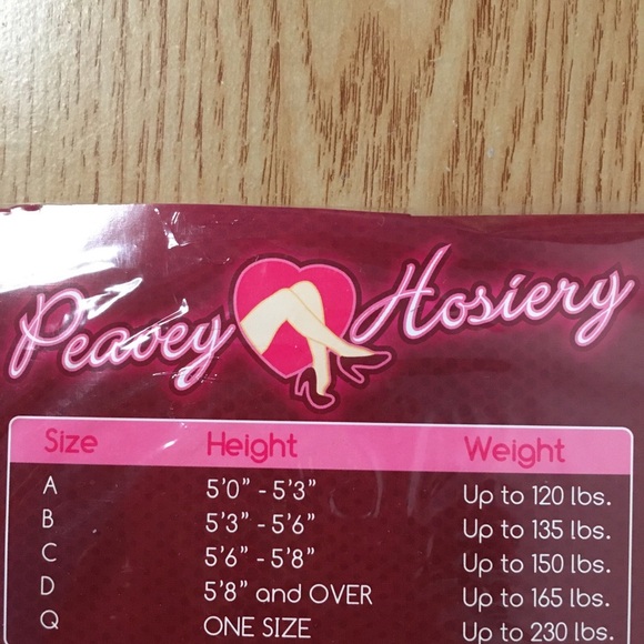 New Hooters Girl Uniform Footed Skin Tone Tights Sizes A B C D & Q - Picture 4 of 8